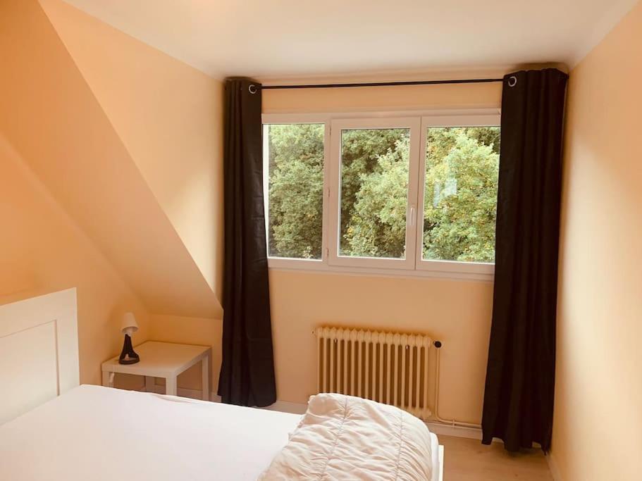 Grand Appartement Au Calme 2 Chambres Quimper Bagian luar foto